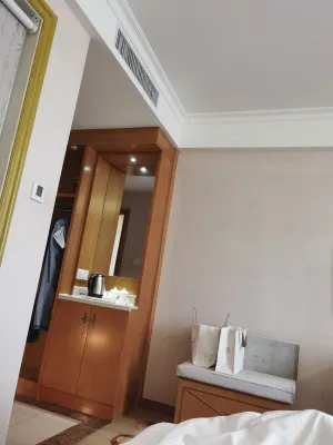 Venus International Hotel (Shengping Subway Station) Rooms Photos