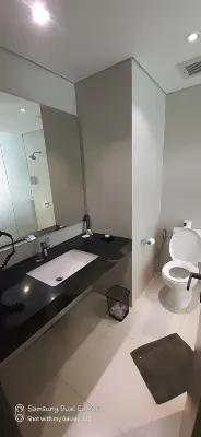 Hotel NEO+ Kuta Legian Kamar Photos