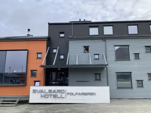 Svalbard Hotell | Polfareren Exterior Photos