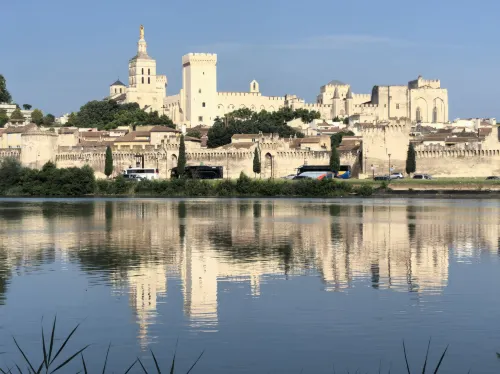 Aparthotel Adagio Access Avignon Near Hotel Photos