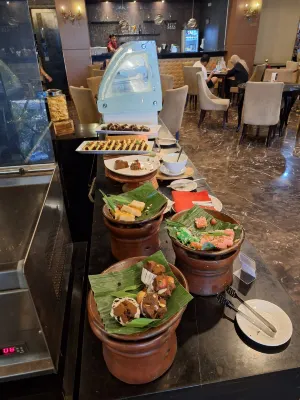Amaroossa Hotel Bandung Indonesia Makanan Photos