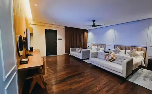 The Palm Suite at Lava Mansion Rooms Photos