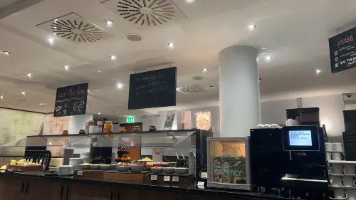 IntercityHotel Wien Photos