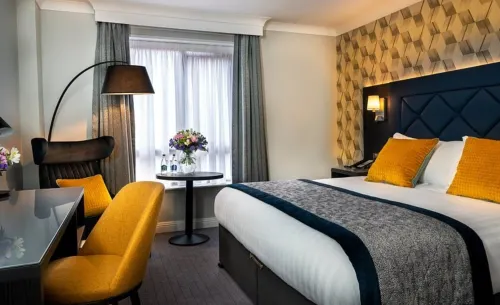 Camden Court Hotel Rooms Photos