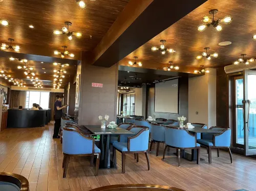 PFKBoutiqueHotel (Xianju Yangmei Huashang Tiancheng Wuyue Plaza) Dining Photos