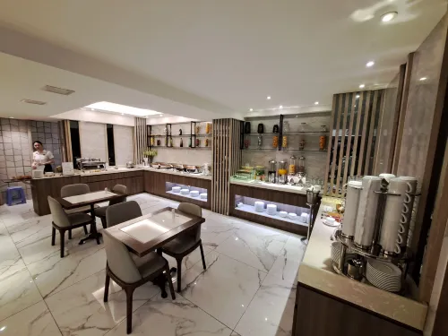 Edoya Hotel Ben Thanh Spisning Photos
