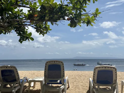 Nusa Dua Beach Hotel and Spa - Handwritten Collection Рядом с отелем Photos