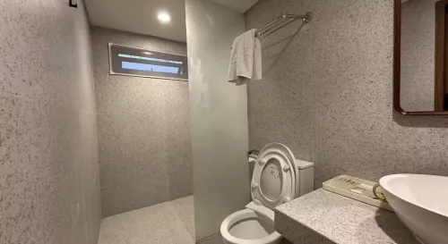 ARTOTEL Cabin Bromo Kamar Photos