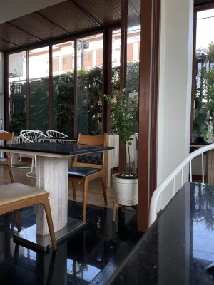 V Hotel Ubon Ratchathani Espaces publics Photos