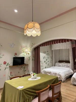 Kitsch Hotel Chambres Photos