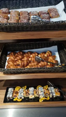 Novotel Zurich City West Restauration Photos