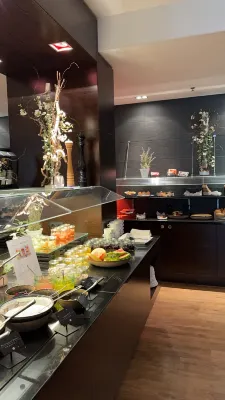 NH Danube City Dining Photos