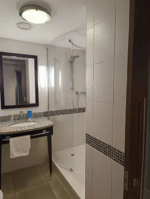 Hampton by Hilton Birmingham Broad Street Rooms Photos