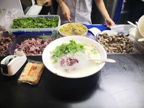 Yilong Ruiyun Hotel (Nanjing Xinjiekou Deji Plaza) Ăn uống Photos