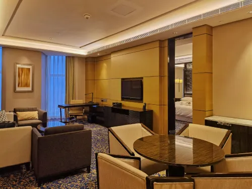 Sheraton Changchun Jingyuetan Hotel Restauration Photos