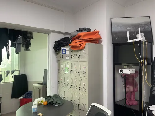 โฮสเทลสำหรับผู้เยาว์นวนจู่ (สถานีกีฬากว่างโจว ลินเหอซี) ห้องพัก  Photos