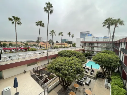 Fairfield Inn & Suites by Marriott Los Angeles LAX/El Segundo Photos