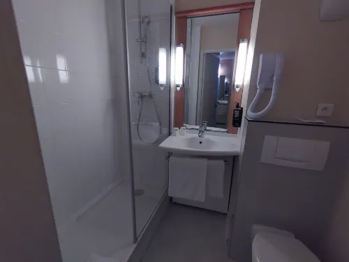 Hôtel Ibis Paris Montmartre 18ème Chambres Photos