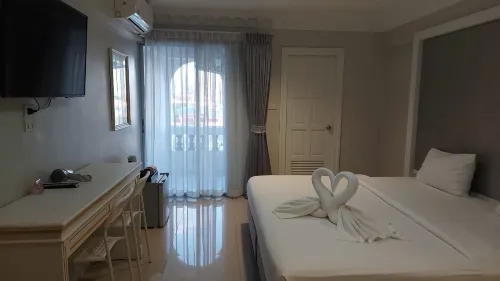Romance Hotel Sukhumvit 97 Camere Photos