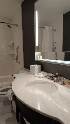 Renaissance Providence Downtown Hotel Rooms Photos