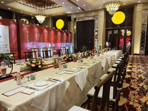 King Lion International Hotel Ristorazione Photos