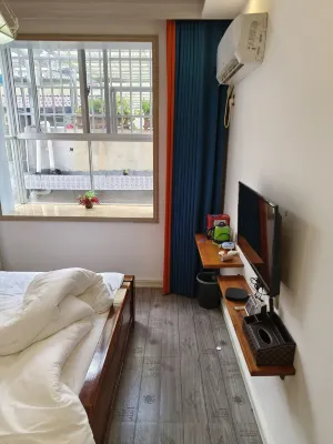Zhangjiajie Redwood Hotel Rooms Photos