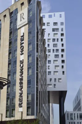Hôtel Renaissance Paris La Défense Extérieur Photos