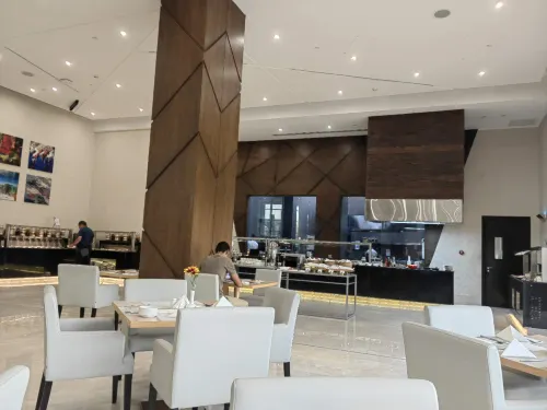 Cristal Amaken Hotel Riyadh Dining Photos
