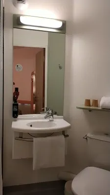 Hôtel ibis budget Marseille la Valentine Chambres Photos