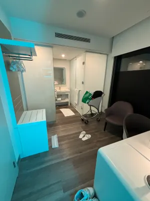 Yotelair Istanbul Airport (Airside) Camere Photos