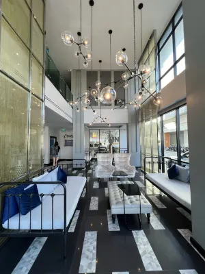 Z Sleep Hotel Area Publik Photos