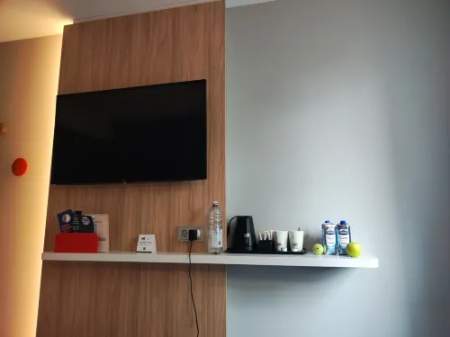 Holiday Inn Express Frankfurt Messe Camere Photos