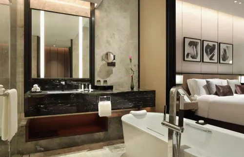 InterContinental Shanghai Hongqiao NECC Rooms Photos