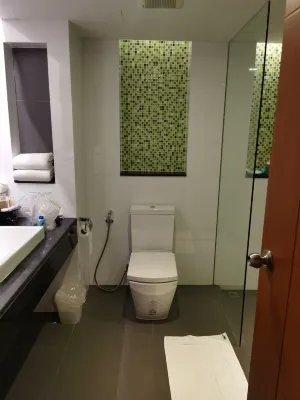 Phi Phi Harbour View Hotel Rooms Photos