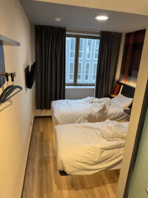 이지호텔 파리 노르드 오베르빌리에 객실 Photos