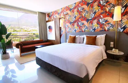 Pohon Inn Hotel Kamar Photos