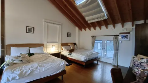 Ailiga Travel Villa Kamar Photos