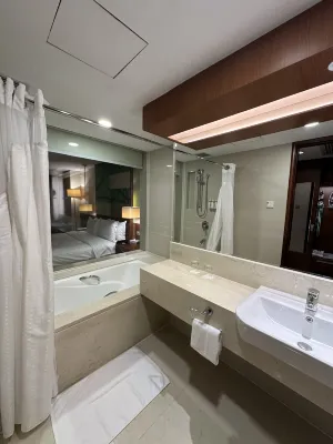 Holiday Inn Donghua Shenzhen Kamar Photos