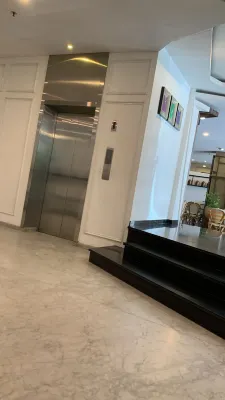 Best Hotel Kedungsari Khu vực công cộng Photos