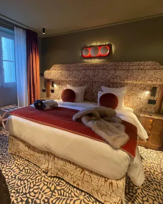 1,75 Paris la Trêve Zimmer Photos