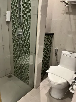 Ibis Styles Jakarta Sunter Kamar Photos