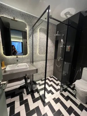 Sleeping Lion Suites Kamar Photos