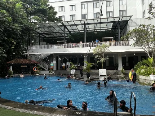 Padjadjaran Suites Resort and Convention Hotel Relaksasi & Rekreasi Photos