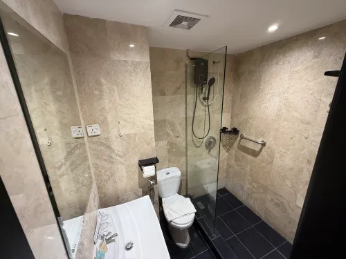 Kingston Hotel 4 @ TRX Kamar Photos