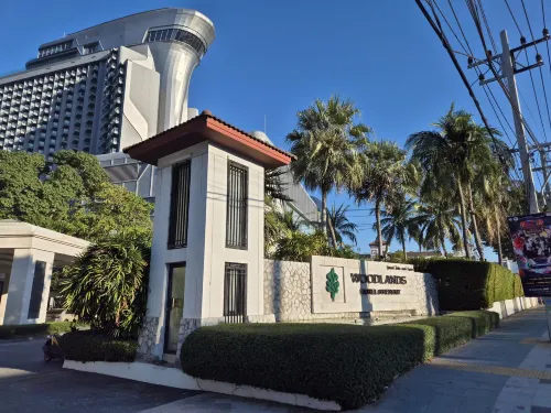 Woodlands Hotel and Resort Pattaya Extérieur Photos
