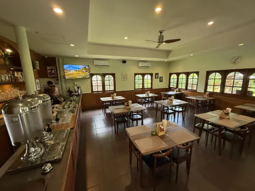 Hillside Resort Питание Photos