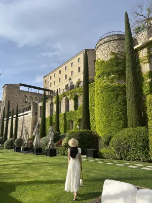Airelles Gordes, La Bastide Espaces publics Photos
