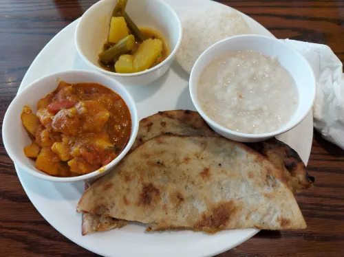 Hotel Grand Godwin - Near New Delhi Railway Station - Free Airport Pick-up Restauration Photos