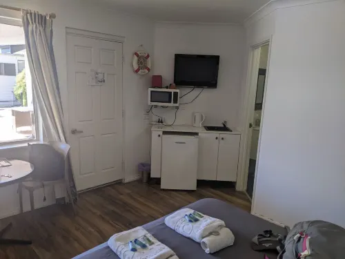 Busselton Ithaca Motel Rooms Photos