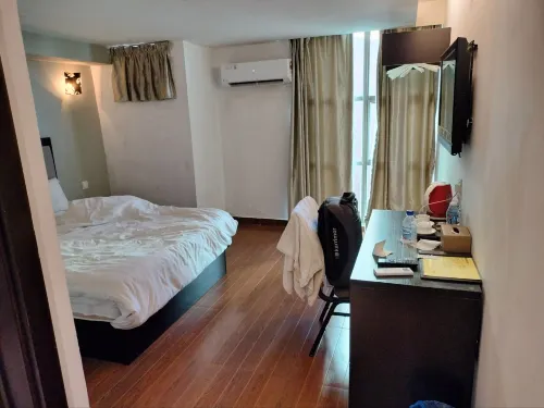 KK Waterfront Hotel Camere Photos